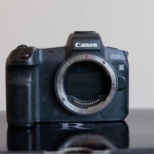 Canon EOS R mirrorless Digital Camera -